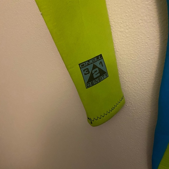 O’Neill The Edge Neon Colored Wetsuit! Men’s MT! - Picture 5 of 8